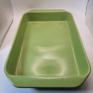 Chantal 3.25 Quart Rectangle Stoneware Baking Casserole 13" x 9" x 2" Green